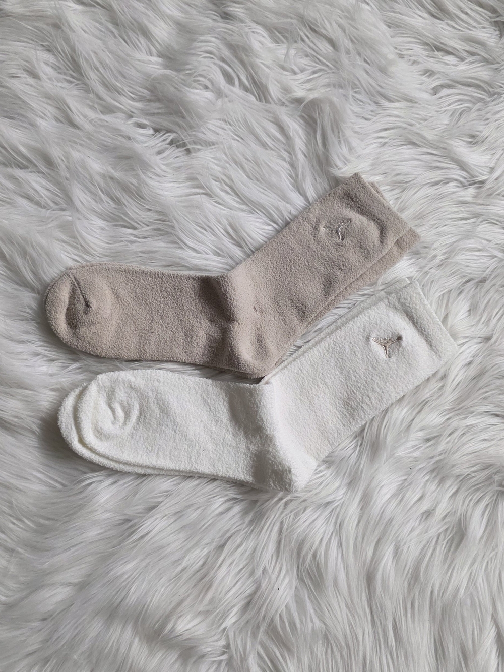Jordan Cozy Crew Socks - Beige & White